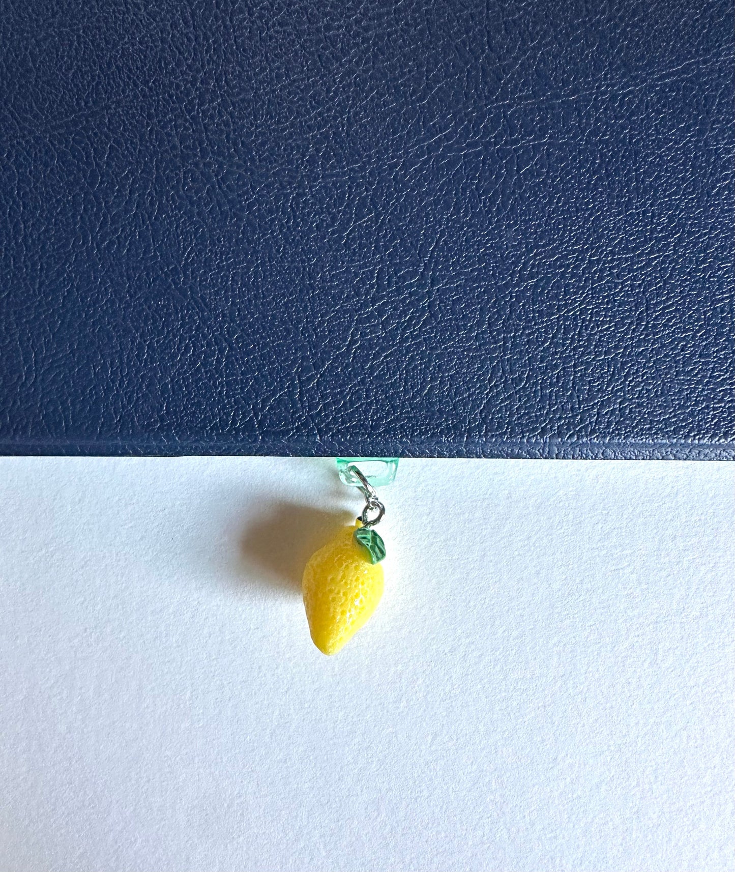 Lemon Squeeze Kindle Dust Plug Charm - Merry May