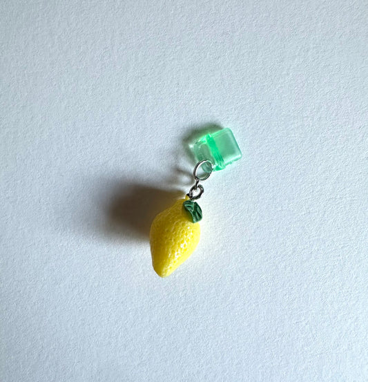 Lemon Squeeze Kindle Dust Plug Charm