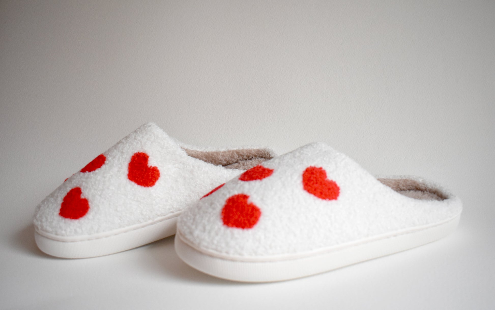 Heart Plush Slippers - Merry May