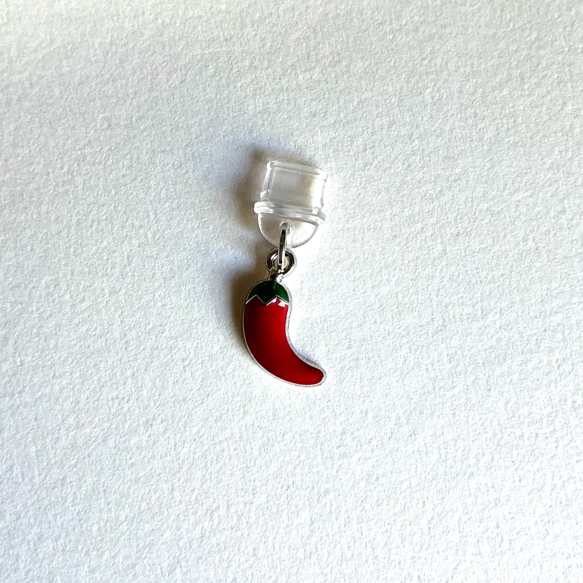 Spicy Pepper Kindle Dust Plug Charm - Merry May