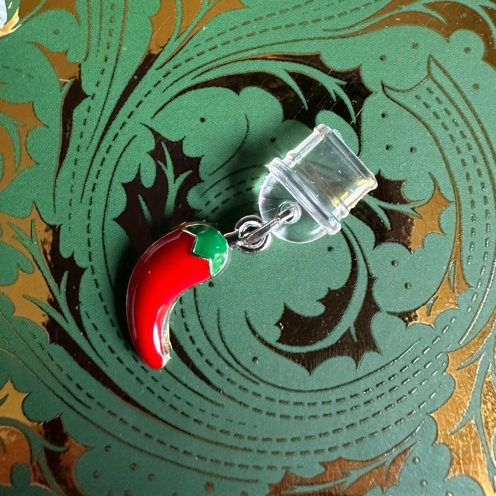 Spicy Pepper Kindle Dust Plug Charm - Merry May